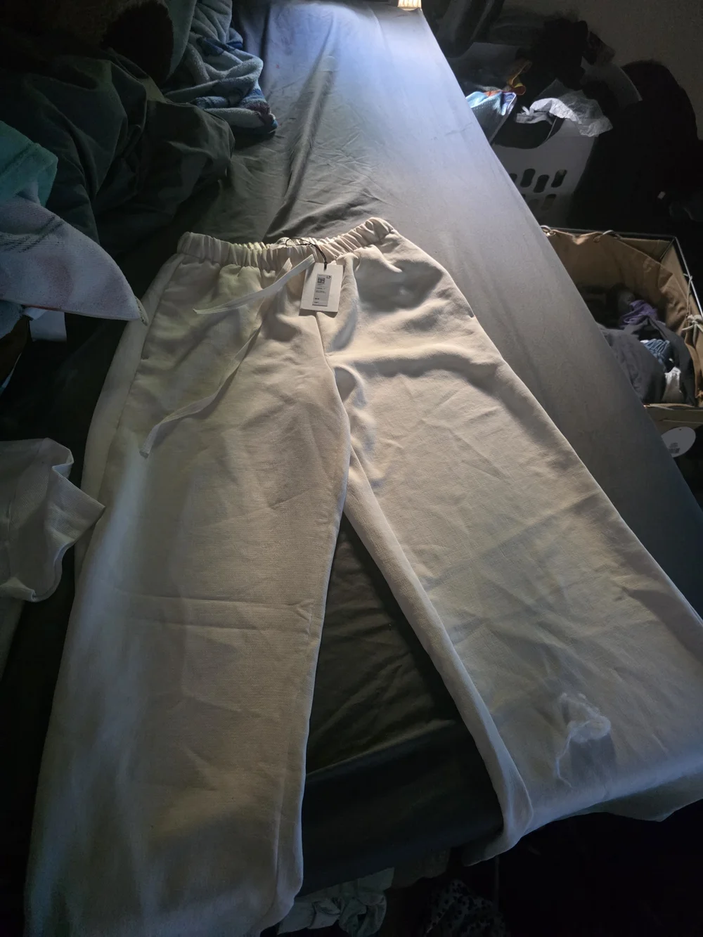 Aritizia Pants